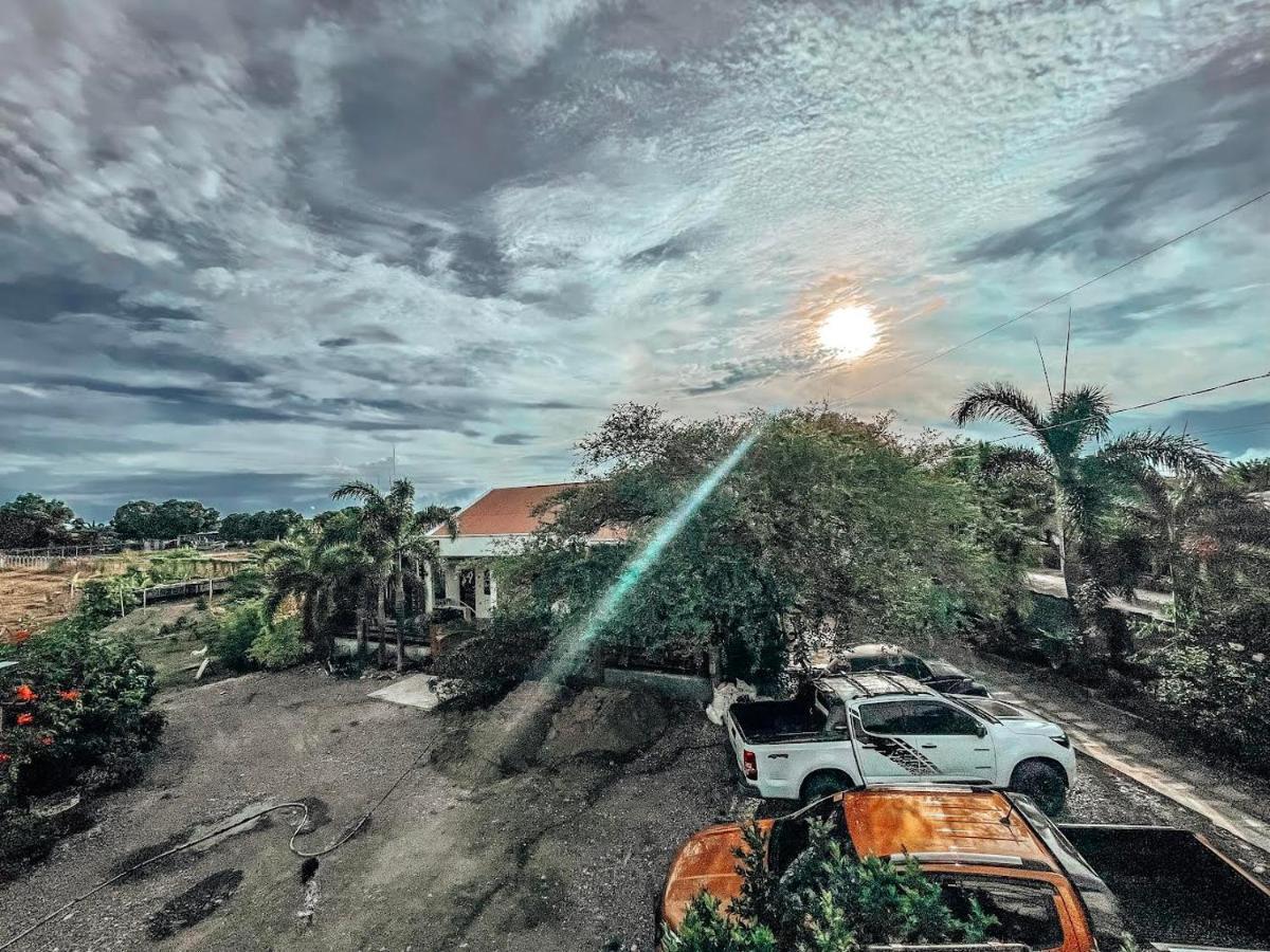 Airport View Hotel Vigan Exteriér fotografie